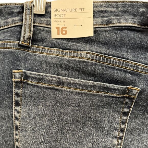 Lane Bryant Signature Fit bootcut Size 16 NWT - Picture 4 of 6